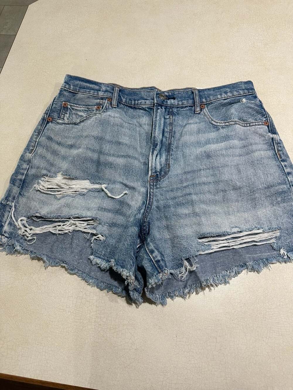NWT American Eagle Highest Rise 90s Boyfriend Cutoff Jean Shorts